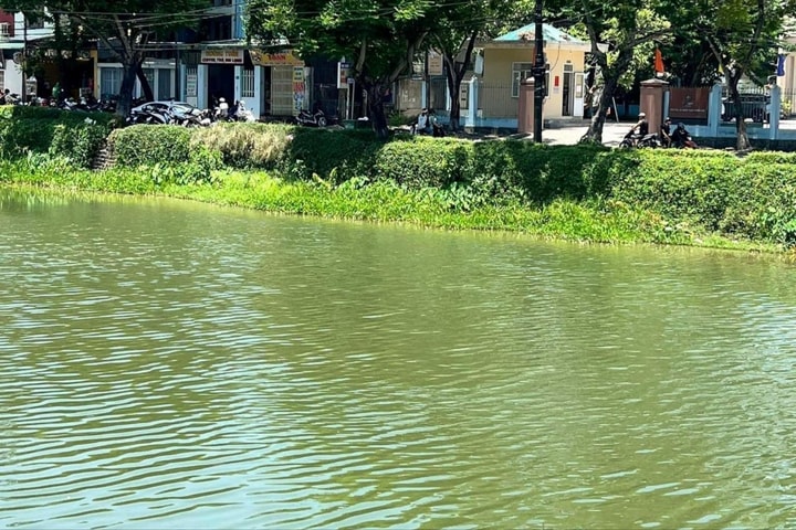 Huế cấm khai thác thủy sản trên nhiều tuyến sông nội đô