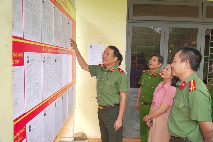 Công an tỉnh Quảng Ngãi bảo đảm an ninh cho ngày bầu cử
