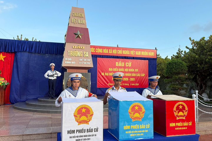 Niềm tin nơi đầu sóng