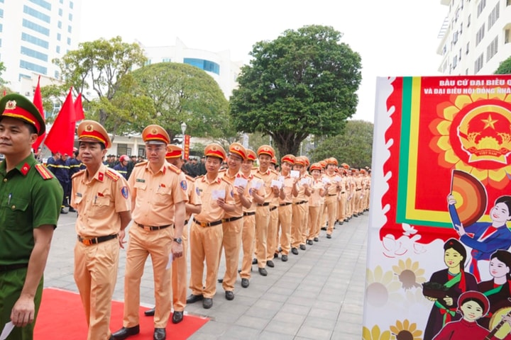 Thanh Hóa: 100% cử tri khối Công an tỉnh hoàn thành bỏ phiếu trong buổi sáng