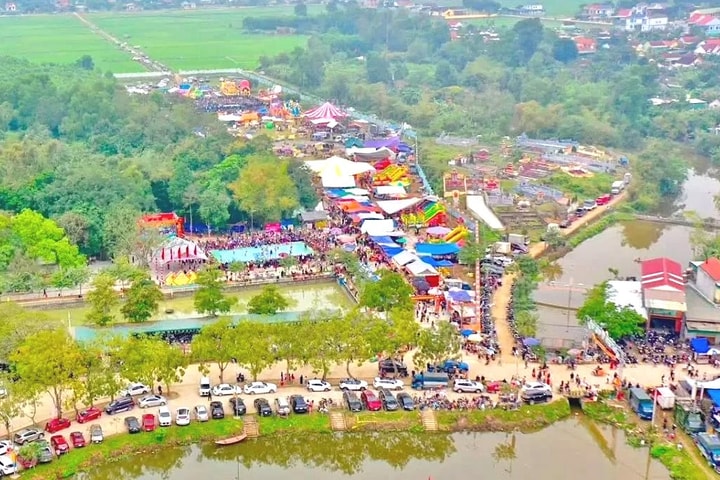 Về đền Đức Hoàng nghe chuyện tiền nhân