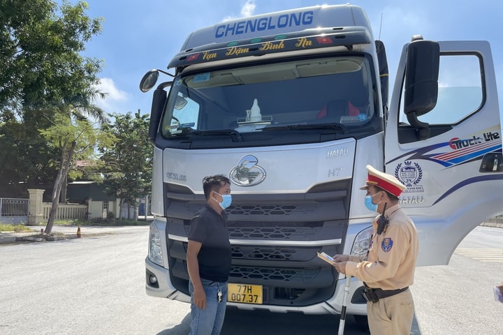Đề xuất phạt gấp nhiều lần doanh nghiệp vận tải nếu lái xe vi phạm giao thông