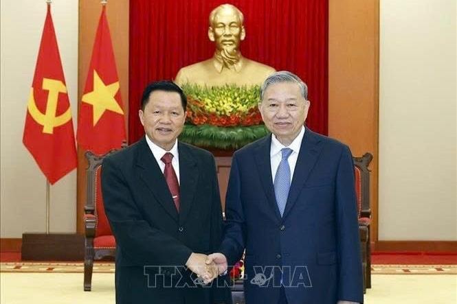 Tổng Bí thư Tô Lâm tiếp Bộ trưởng Bộ Công an Lào