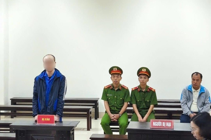Được giao quản lý vật tư, chiếm đoạt 51 thùng sơn