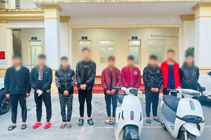 2 nhóm thanh niên dùng các loại hung khí đánh nhau khiến 4 người bị thương