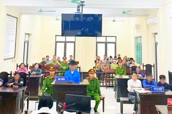 Mâu thuẫn tuổi học đường, nam sinh lớp 11 đánh chết người