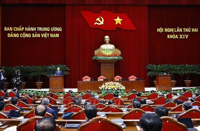 Thông báo Hội nghị lần thứ hai Ban Chấp hành Trung ương Đảng khóa XIV