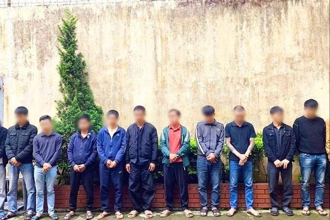 Triệt phá sới bạc quy mô lớn "núp bóng" trang trại chăn nuôi lợn