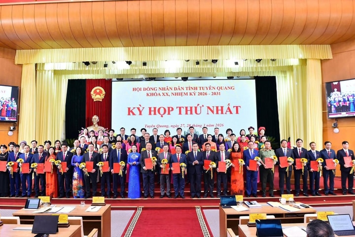 Kỳ họp thứ Nhất HĐND tỉnh Tuyên Quang khóa XX đặt nền chính quyền hành động vì nhân dân