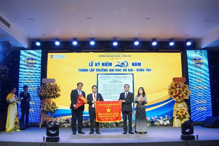 Đại học Bà Rịa - Vũng Tàu 20 năm kiên định với triết lý đào tạo ứng dụng