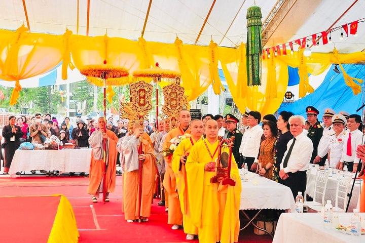 Linh thiêng Đại lễ cầu siêu Anh hùng liệt sĩ tại Bến K15