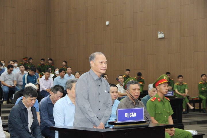 Cựu Thứ trưởng Hoàng Văn Thắng: Nhận 200.000 USD vì nghĩ “anh em cảm ơn”