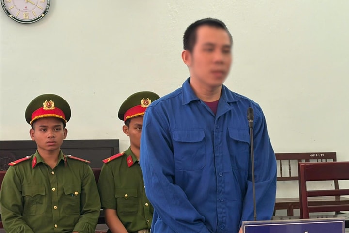 Trộm không thành, đối tượng dùng dao uy hiếp cướp dây chuyền của cụ bà