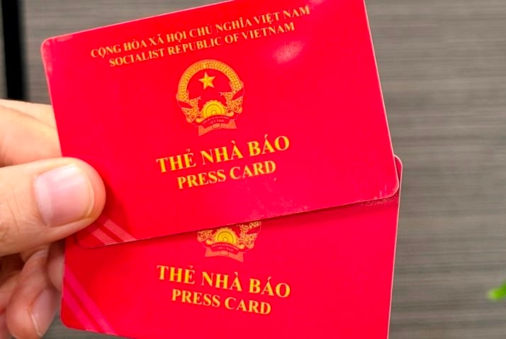 Tiếp tục gia hạn sử dụng thẻ nhà báo kỳ hạn 2021-2025 đến hết 30/6
