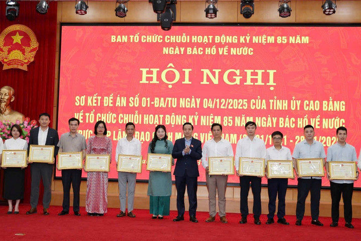 Tỉnh Cao Bằng vinh danh Báo Công lý lan tỏa chuỗi hoạt động 85 năm ngày Bác Hồ về nước