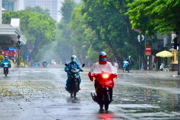 Không khí lạnh yếu gây mưa dông ở Bắc Bộ