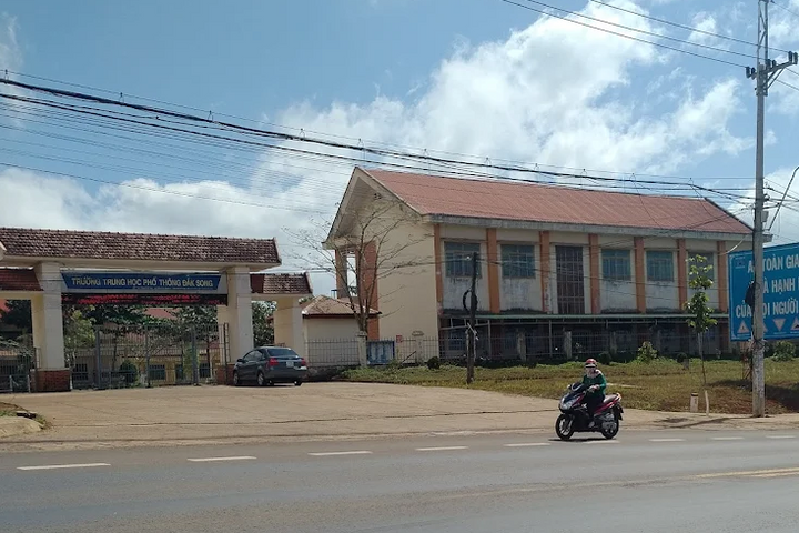 Xử lý vụ phát tán ảnh nhạy cảm của giáo viên