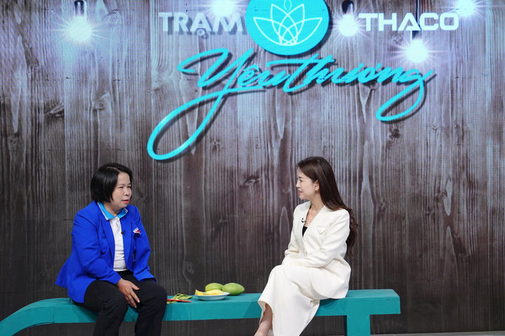 Người phụ nữ 'một tay' nâng đỡ nhiều phận đời khuyết tật