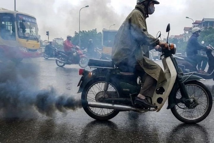 Kiểm soát khí thải xe máy ở Hà Nội, TP.HCM: Bắt đầu thí điểm từ 2027