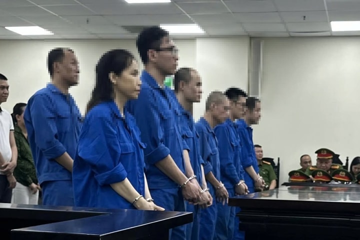 Lập đường dây “quẹt thẻ bằng điện thoại”, chiếm đoạt hơn 6,2 tỷ đồng