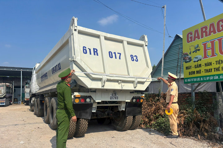 CSGT TP.HCM khuyến cáo chủ xe tải nặng
