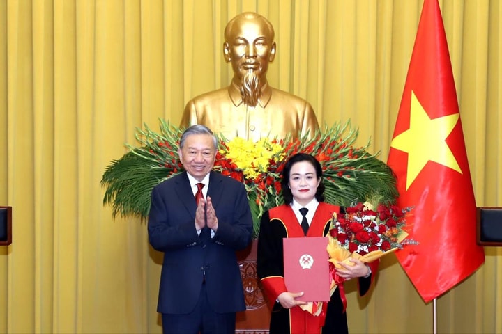 [Chùm ảnh] Tổng Bí thư, Chủ tịch nước Tô Lâm trao quyết định bổ nhiệm Thẩm phán, Phó Chánh án TANDTC