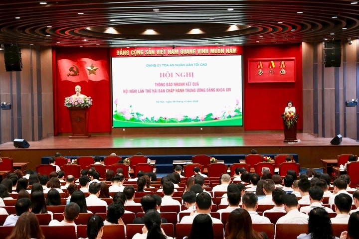 Thông báo nhanh kết quả Hội nghị lần thứ hai Ban Chấp hành Trung ương Đảng khóa XIV