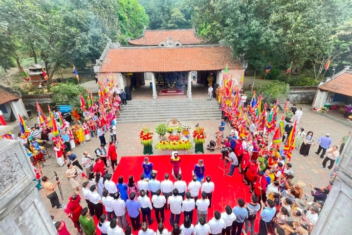 Linh thiêng Lễ hội đền Bà Triệu