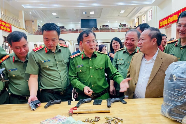 Vụ cướp ngân hàng “tinh vi, táo tợn” ở Gia Lai: Kỳ 3: “Bí ẩn” bên trong giỏ bánh kẹo đưa cho vợ thắp hương