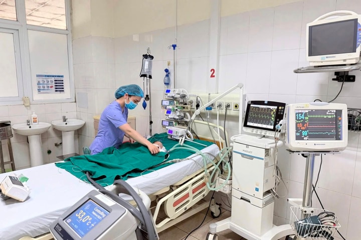 Kỳ tích giành lại sự sống cho trẻ sơ sinh bị ngạt sau sinh