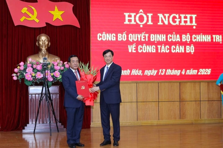 Thượng tướng Lê Đức Thái giữ chức Bí thư Tỉnh ủy Thanh Hóa