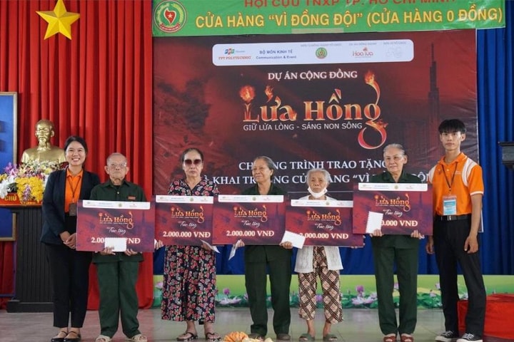 Chương trình trao quà và khai trương cửa hàng 0 đồng ‘Vì đồng đội’