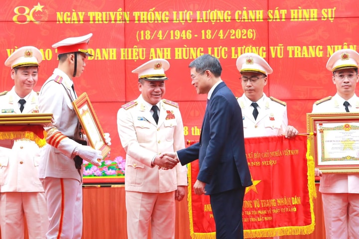 Giám đốc Công an Hà Nội được phong tặng danh hiệu Anh hùng Lực lượng vũ trang nhân dân