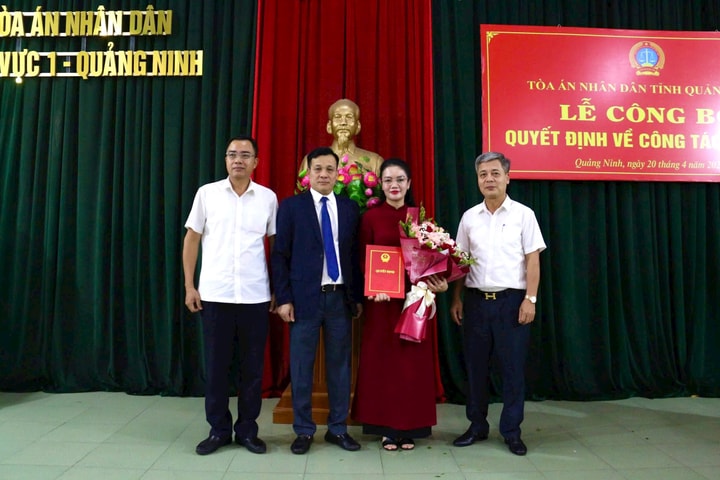 Công bố quyết định bổ nhiệm Phó Chánh án TAND khu vực 1 - Quảng Ninh