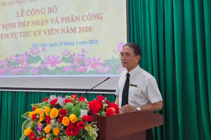 Tòa án nhân dân tỉnh Tây Ninh tiếp nhận công chức mới