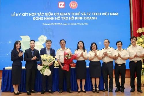 EZTax ký kết hợp tác với Thuế TP.HCM, hỗ trợ hộ kinh doanh kê khai và nộp thuế