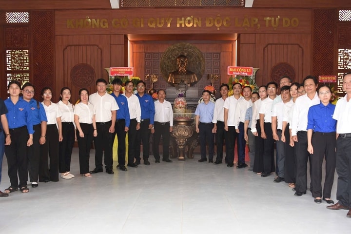 Về nguồn “Tri ân thành đồng Tổ quốc”: Lắng đọng ký ức tại Trung ương Cục miền Nam, tri ân tại Đồi 82