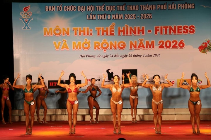 Gần 100 VĐV thể hình - fitness phô diễn sức mạnh và hình thể
