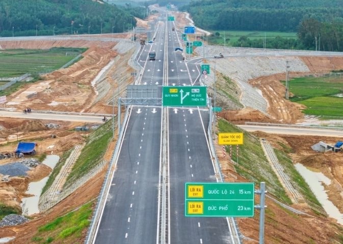 Thông xe đoạn cao tốc Quảng Ngãi - Hoài Nhơn từ ngày 29/4