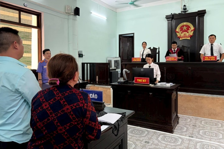 Chặn xe đòi nợ bất thành, dùng vũ lực chiếm đoạt