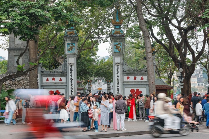 Xe xăng vào vùng phát thải thấp ở Hà Nội: Cơ chế xử lý vi phạm dự kiến ra sao?