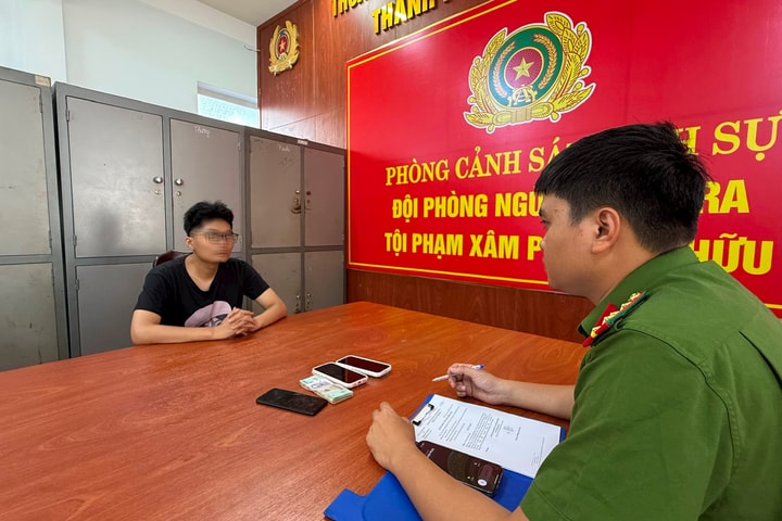 Ở nhờ nhà người yêu,  trộm 5 cây vàng của em gái người yêu