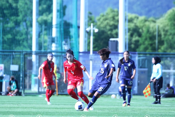 HLV Okiyama Masahiko nói gì sau trận hòa 2-2 của U17 nữ Việt Nam?