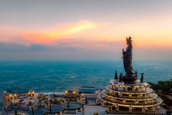 Tây Ninh đánh thức “mỏ vàng” văn hóa