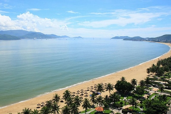 Chung tay gìn giữ vịnh Nha Trang