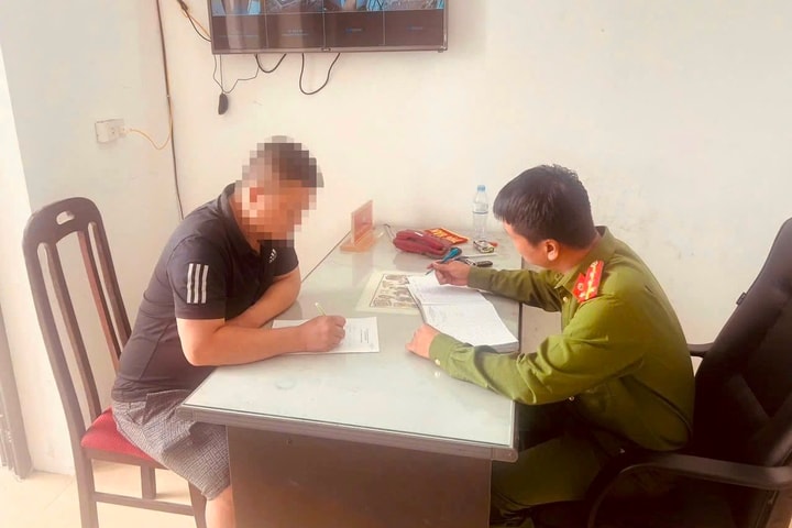 Mâu thuẫn trẻ nhỏ, người đàn ông bị tố đánh phụ nữ lớn tuổi