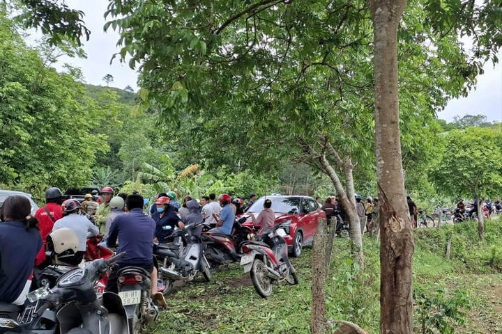 Phát hiện thi thể phân hủy trên núi Thiên Nhẫn