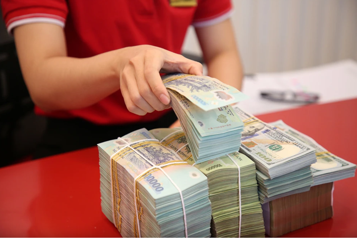 Đề xuất quy định mới: Hỗ trợ thanh khoản, giảm áp lực tăng lãi suất ngân hàng