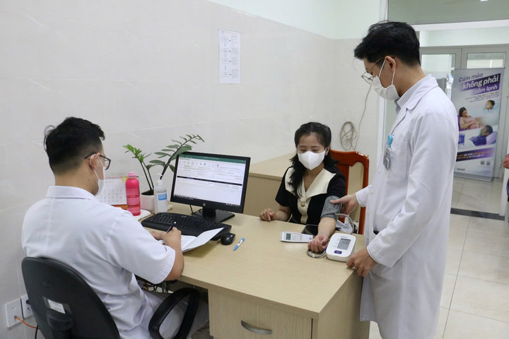 Đà Nẵng tăng lực hút bác sĩ tuyến cơ sở, hỗ trợ đến 500 triệu đồng