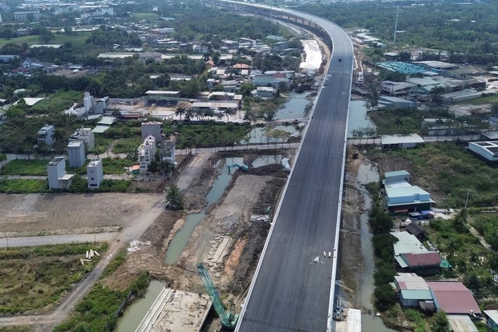 Biến động giá nhiên liệu gây sức ép cho dự án Vành đai 3 TP.HCM